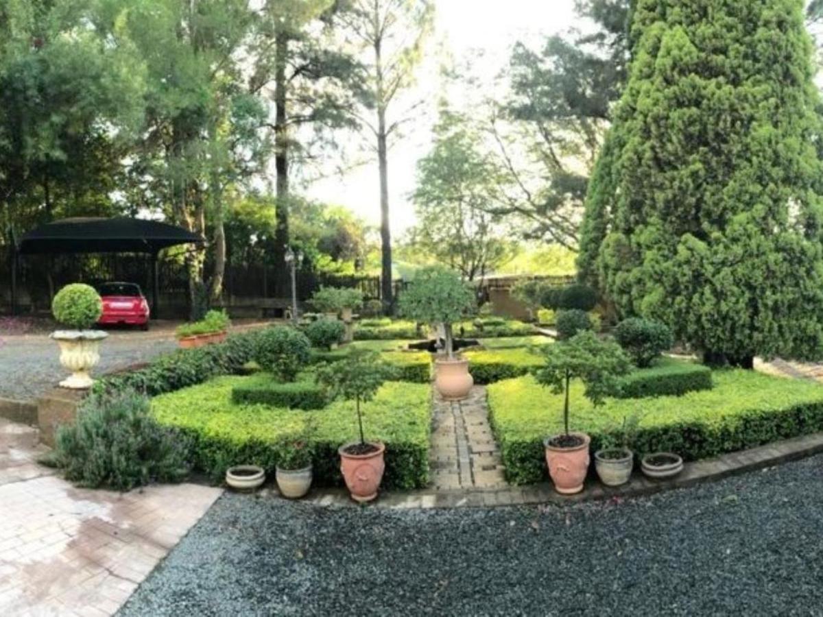 The Tuscan Garden Newcastle Exteriör bild