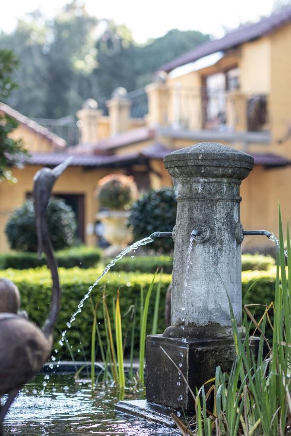 The Tuscan Garden Newcastle Exteriör bild